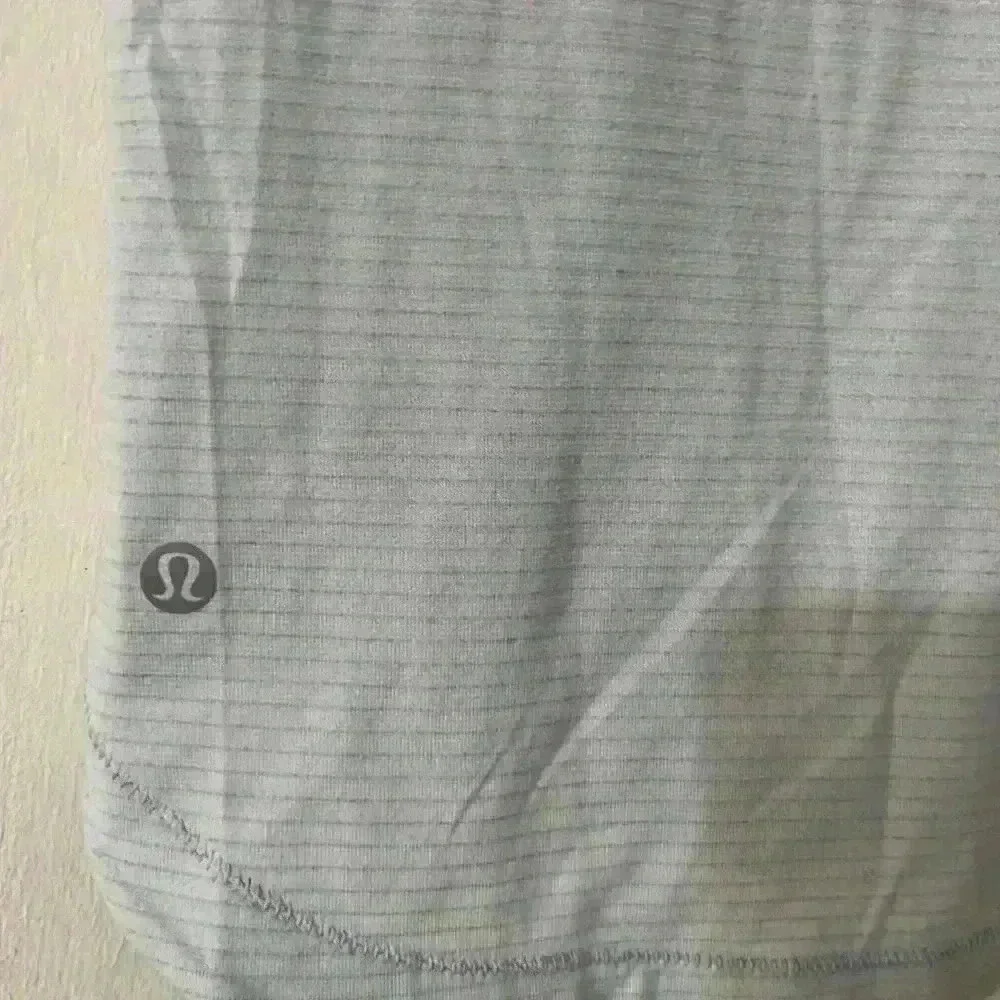 Lululemon womens top